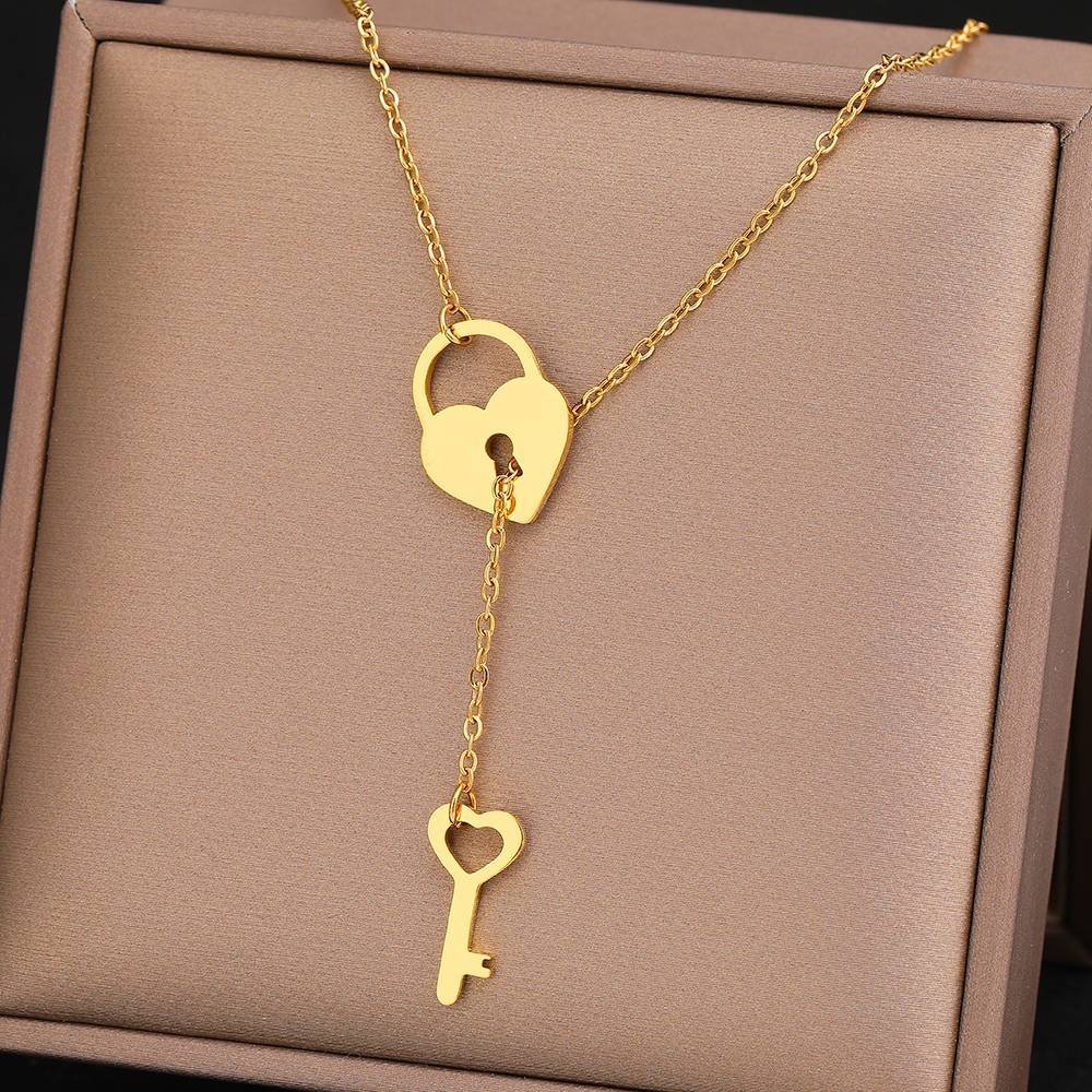 Collar Cadena Acero Inoxidable Dije Cerradura Corazón